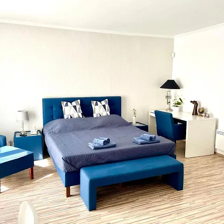 Poolside Apartman Siofok Apartment Exterior photo