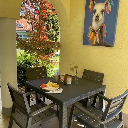 Poolside Apartman Siofok Apartment Exterior photo