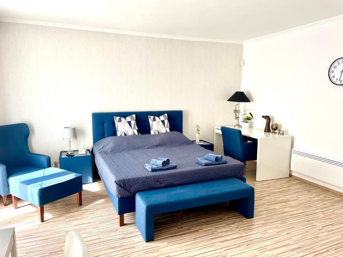 Poolside Apartman * Siofok