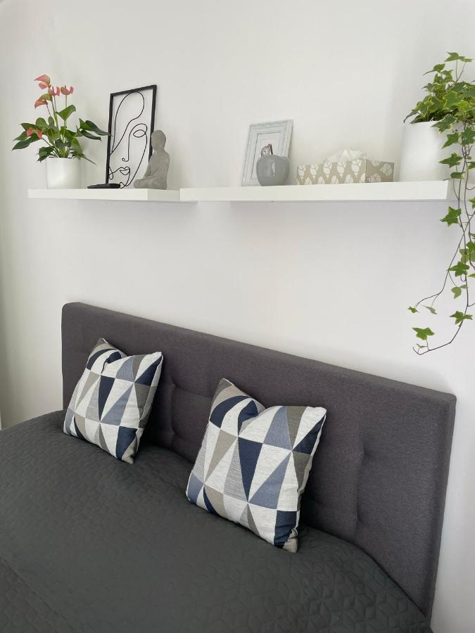 Poolside Apartman * Siofok